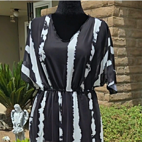Swim Cover Up Dress Black White Stretch Flattering Semi Sheer 🌞 NEW - Picture 5 of 10